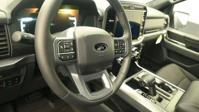 New 2026 Avalanche Ford XLT image 15