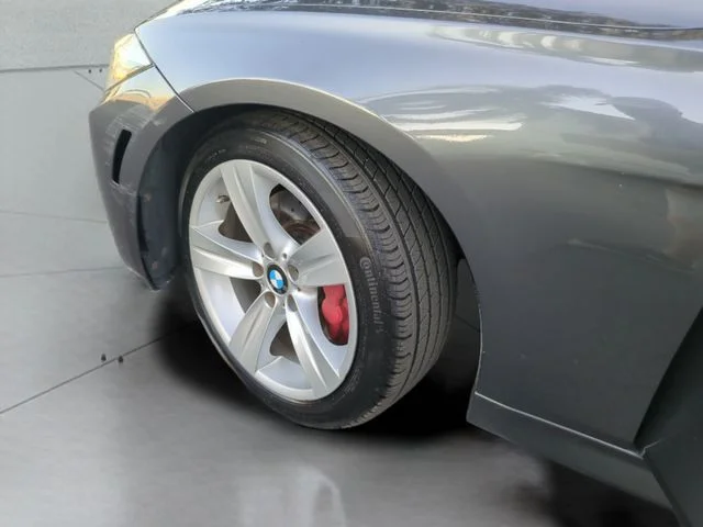 Used 2016 Gray BMW 328i xDrive image 32