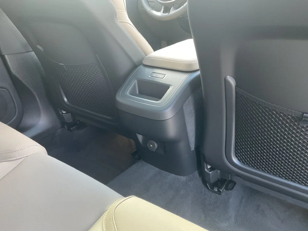 New 2026 Blue Volvo B5 Plus image 20