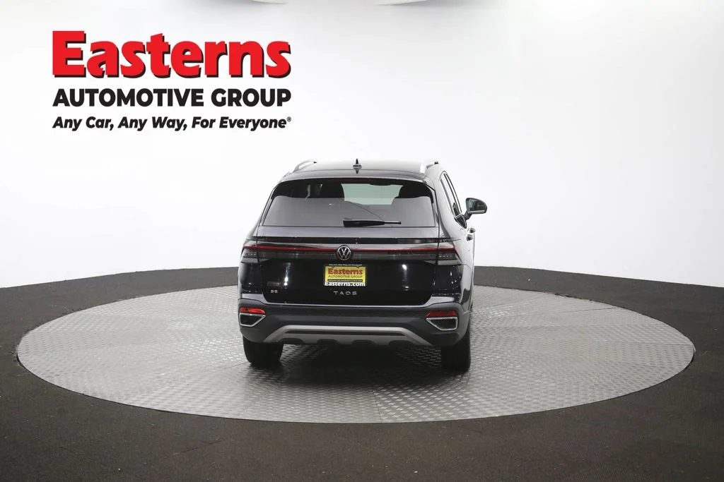 Used 2025 Black Volkswagen 1.5T SE image 36