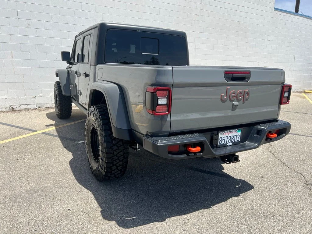 Used 2021 Sting Gray Clearcoat Jeep Mojave image 3