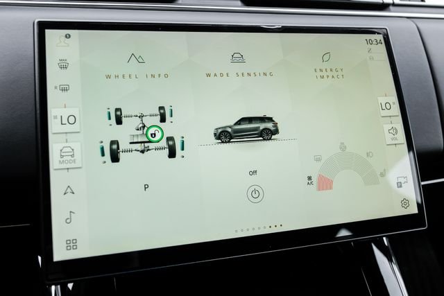New 2026  Land Rover Dynamic SE image 38