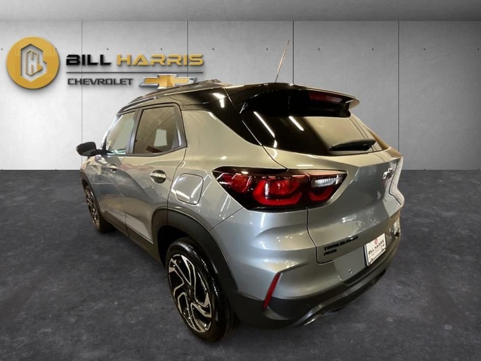 Used 2025 Gray Chevrolet RS image 12