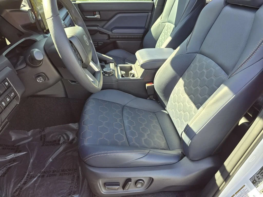 2026 Toyota 4Runner Platinum - Photo 37