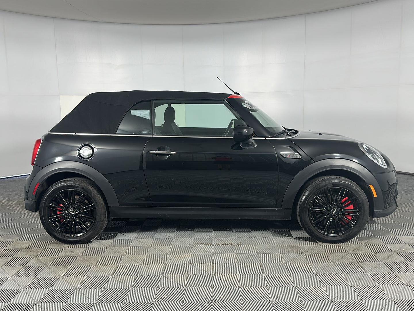 Used 2024 Midnight Black II MINI Cooper S image 22