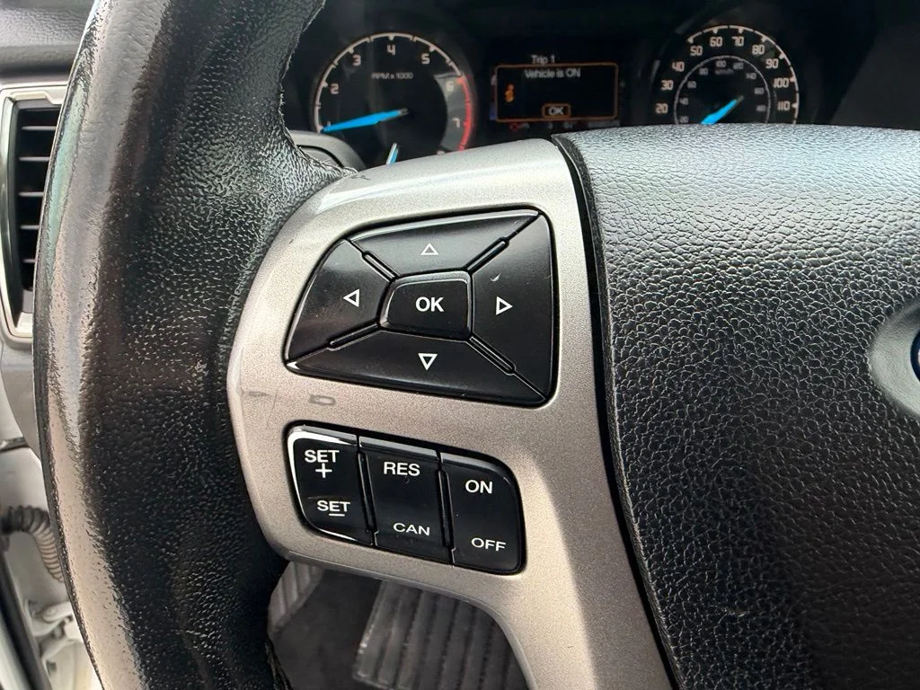 Used 2022 White Ford XLT image 19