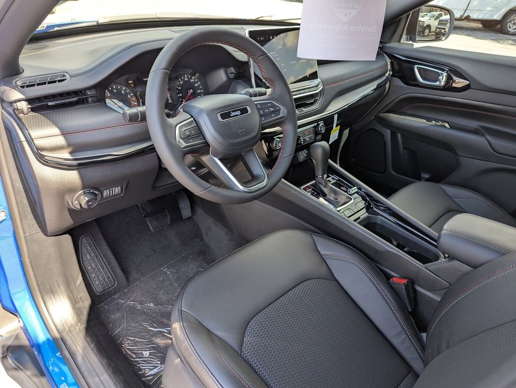 2026 Jeep Compass Trailhawk - Photo 11