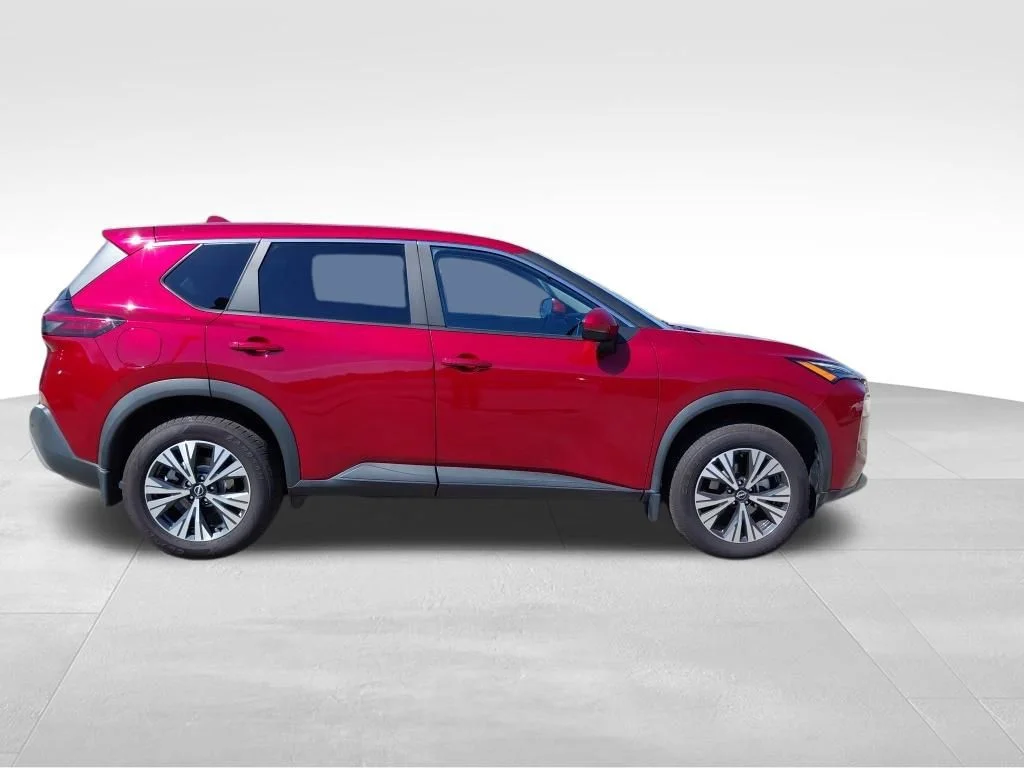 Used 2023 Red Nissan SV image 7