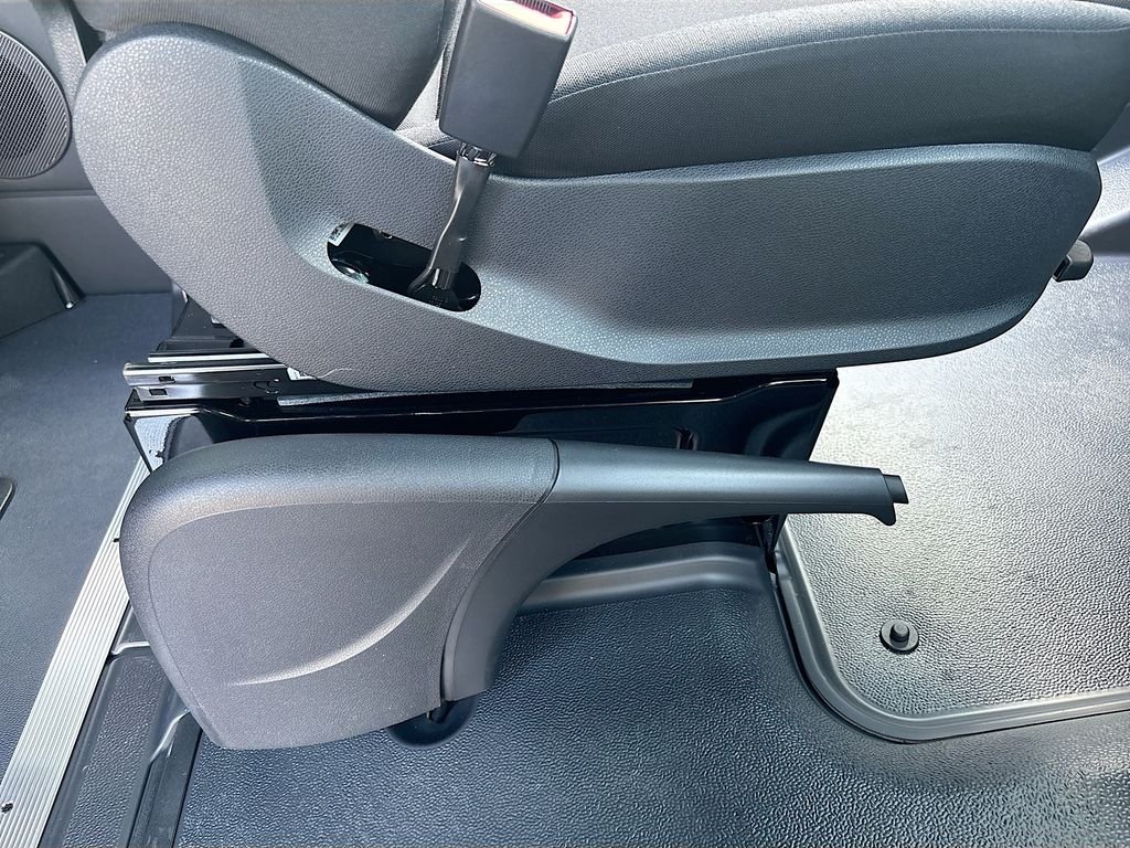 New 2026  Mercedes-Benz Passenger 170 WB image 44