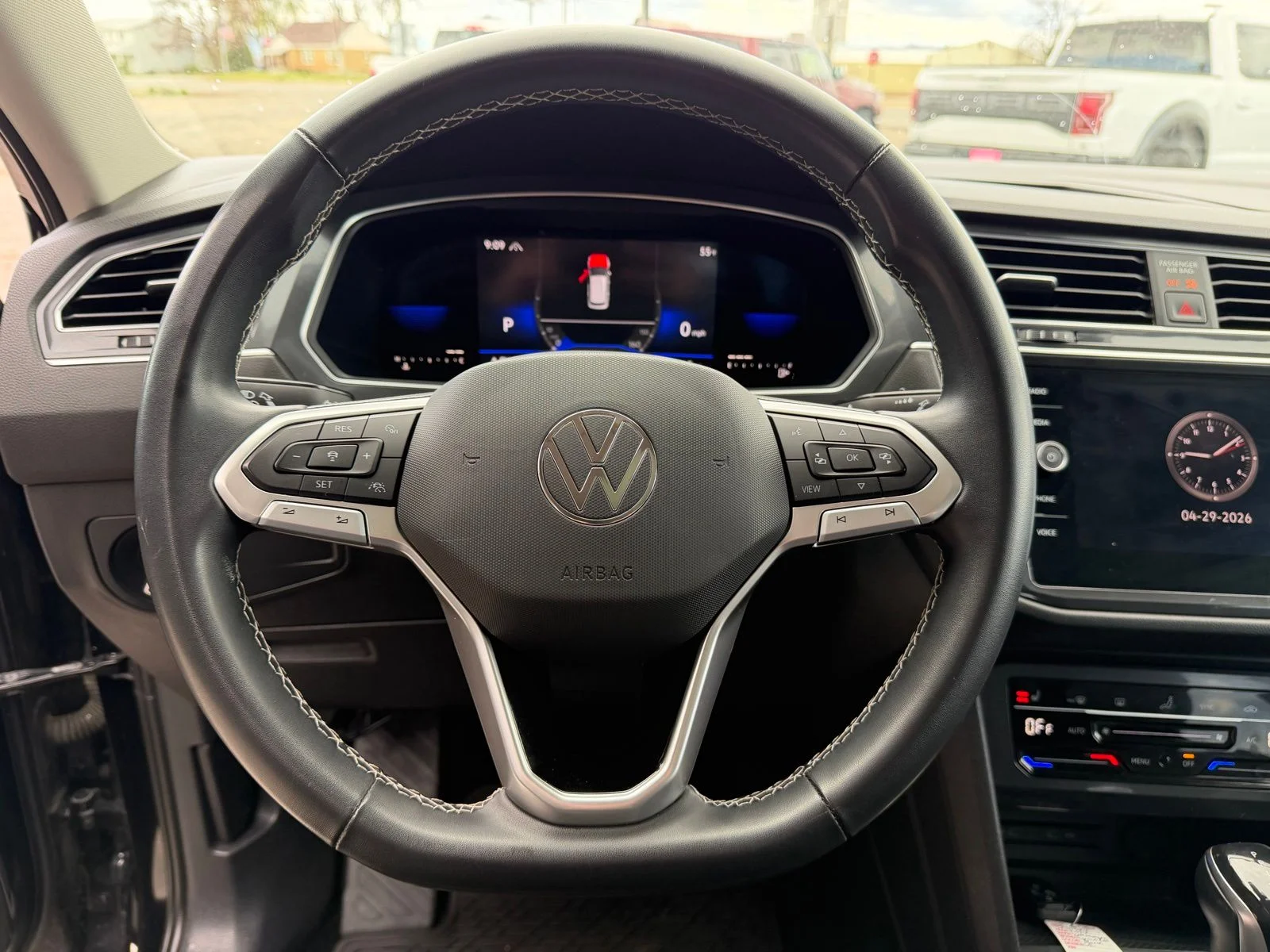 Used 2022  Volkswagen 2.0T SE image 14