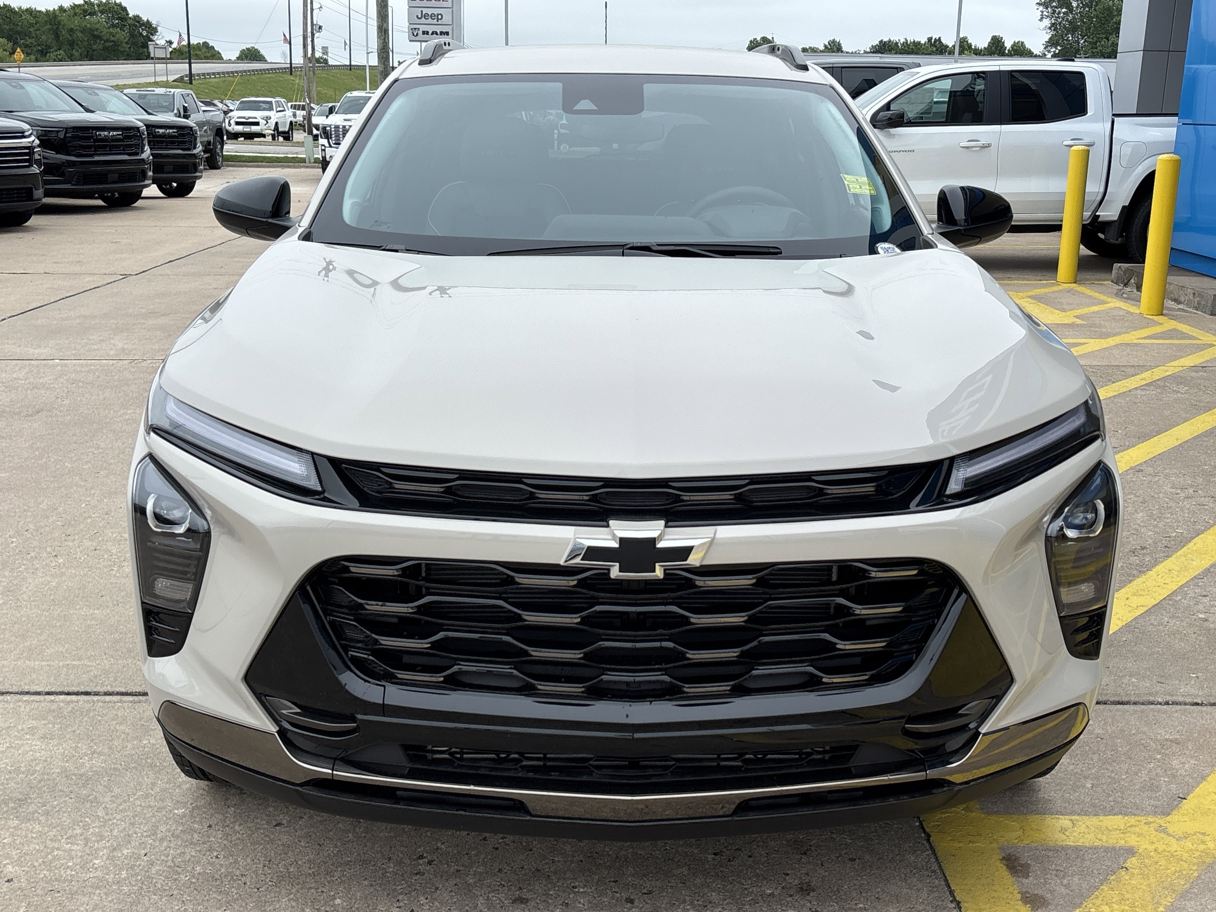 New 2026 White Sands Chevrolet ACTIV image 11