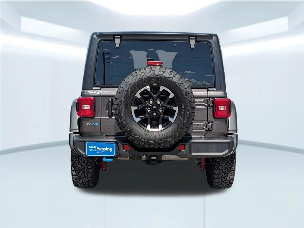 Used 2025 Gray Jeep Rubicon 4xe image 5