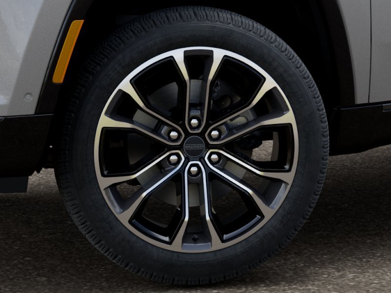 New 2026 Silver-Zynith Exterior Paint Jeep Grand Wagoneer image 4