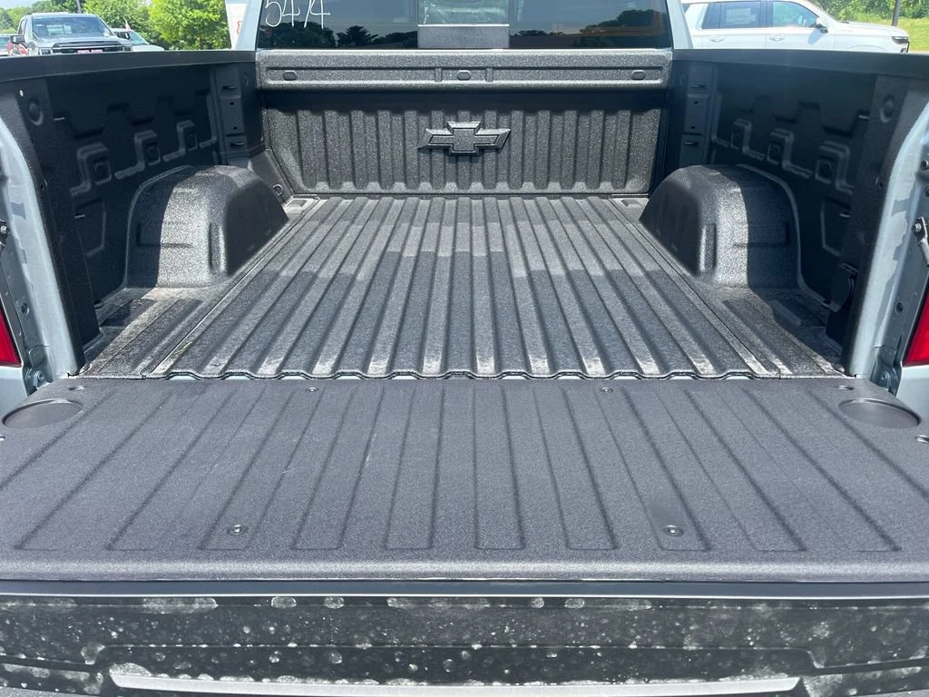 New 2026 Sterling Gray Metallic Chevrolet LT image 24