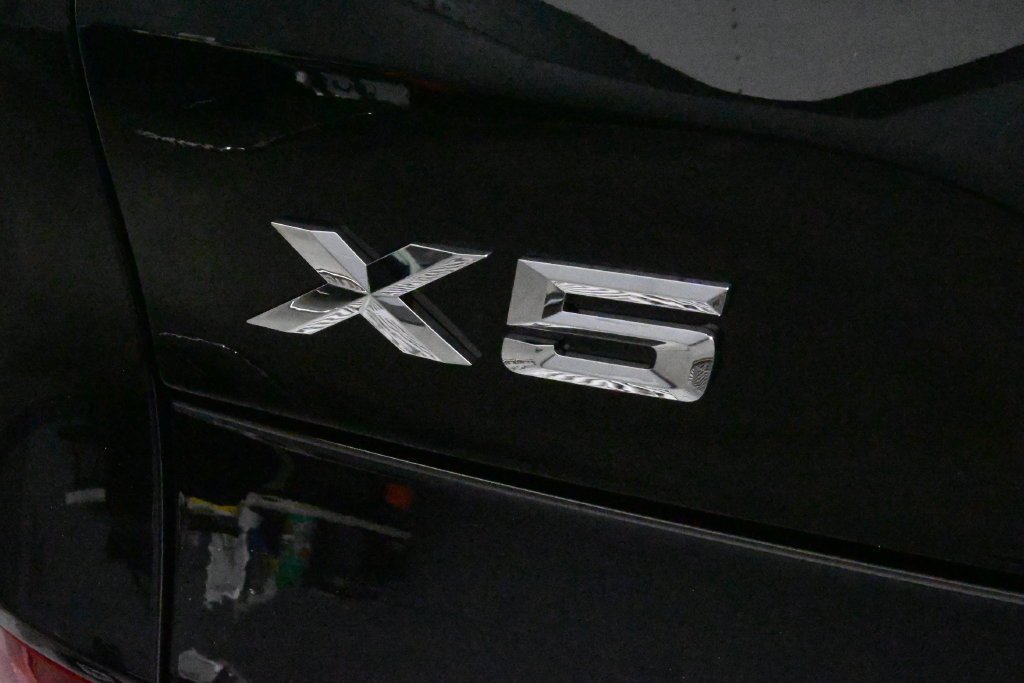 Used 2026 Black BMW xDrive50e image 42