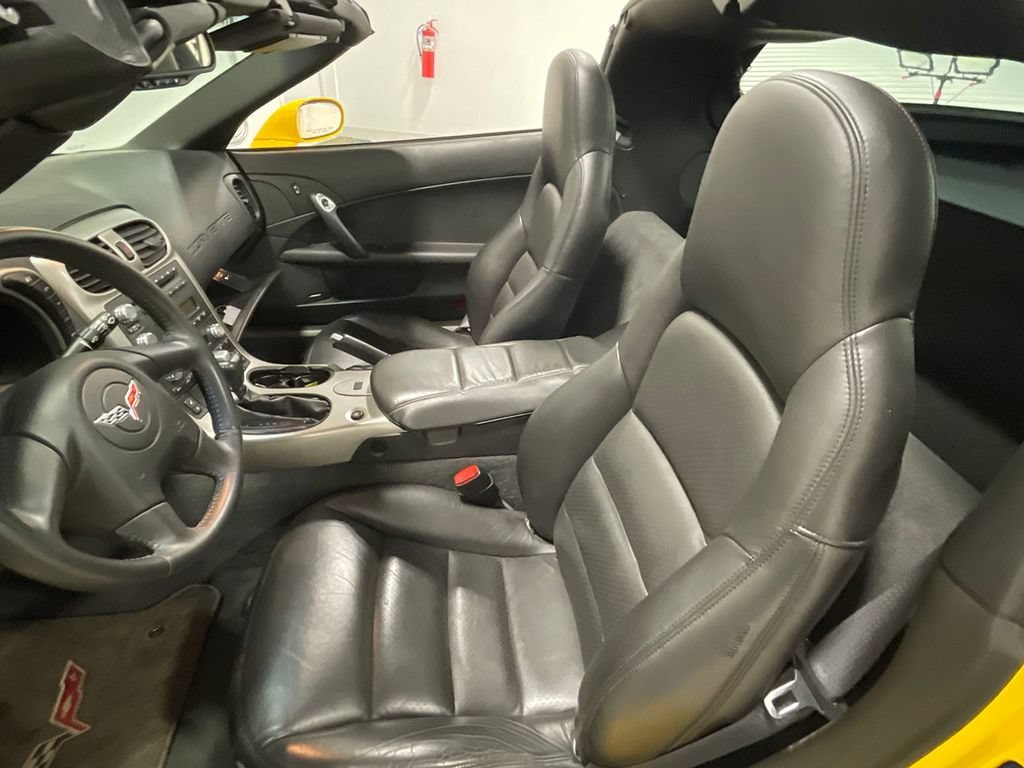 Used 2005 Millenium Yellow Chevrolet BASE image 60