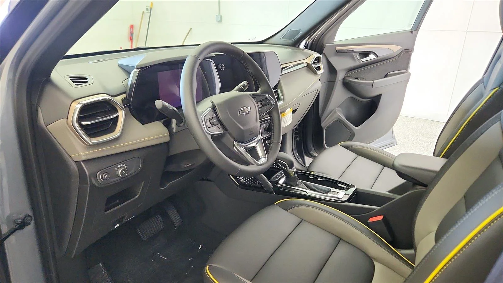 New 2026 Sterling Gray Metallic Chevrolet ACTIV image 14