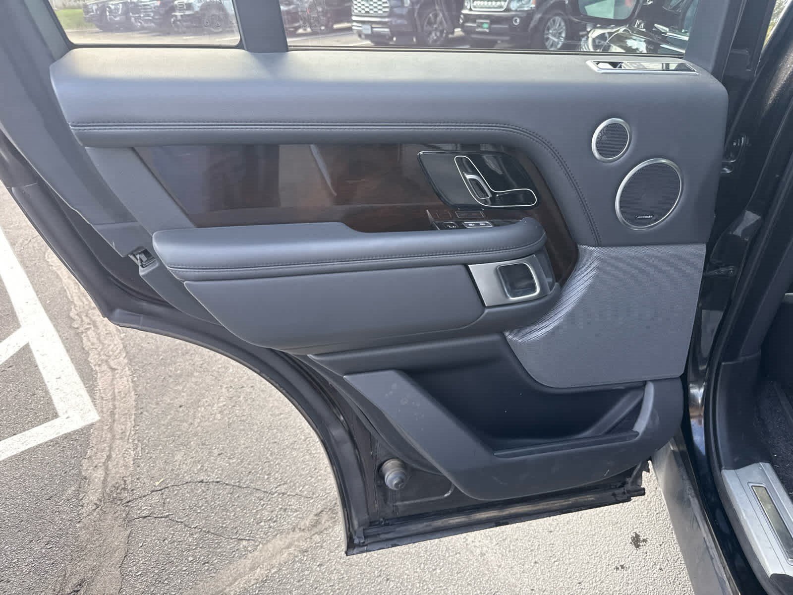 Used 2021 Santorini Black Metallic Land Rover Westminster image 14