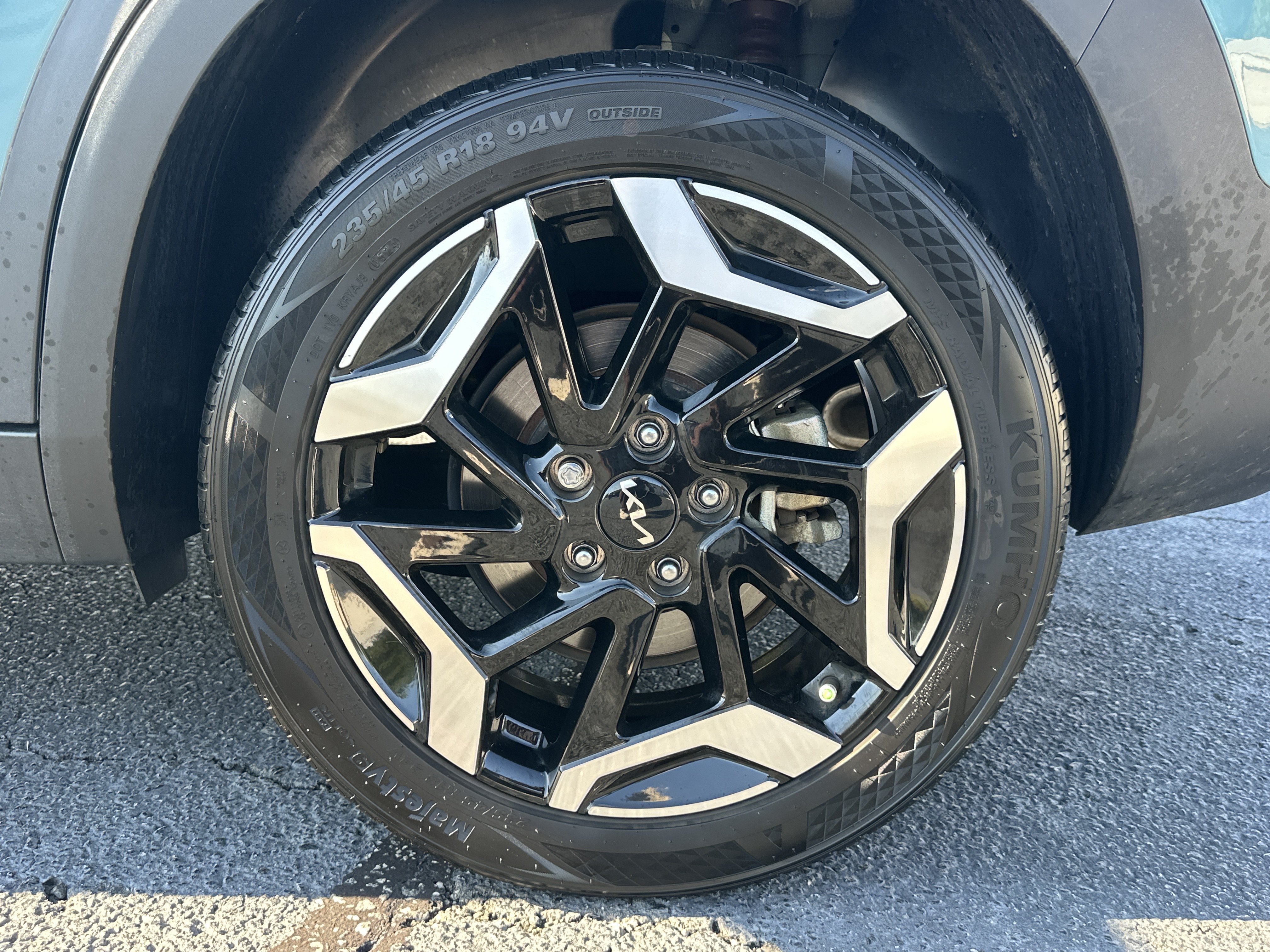 Used 2024 Pluton Blue/Black Roof Kia SX image 20