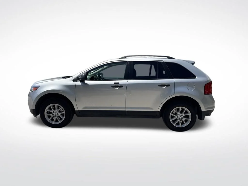 Used 2013 Ingot Silver Ford SE image 8