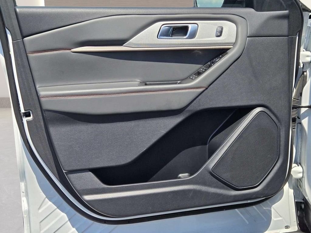 Used 2025 White Ford Active image 19