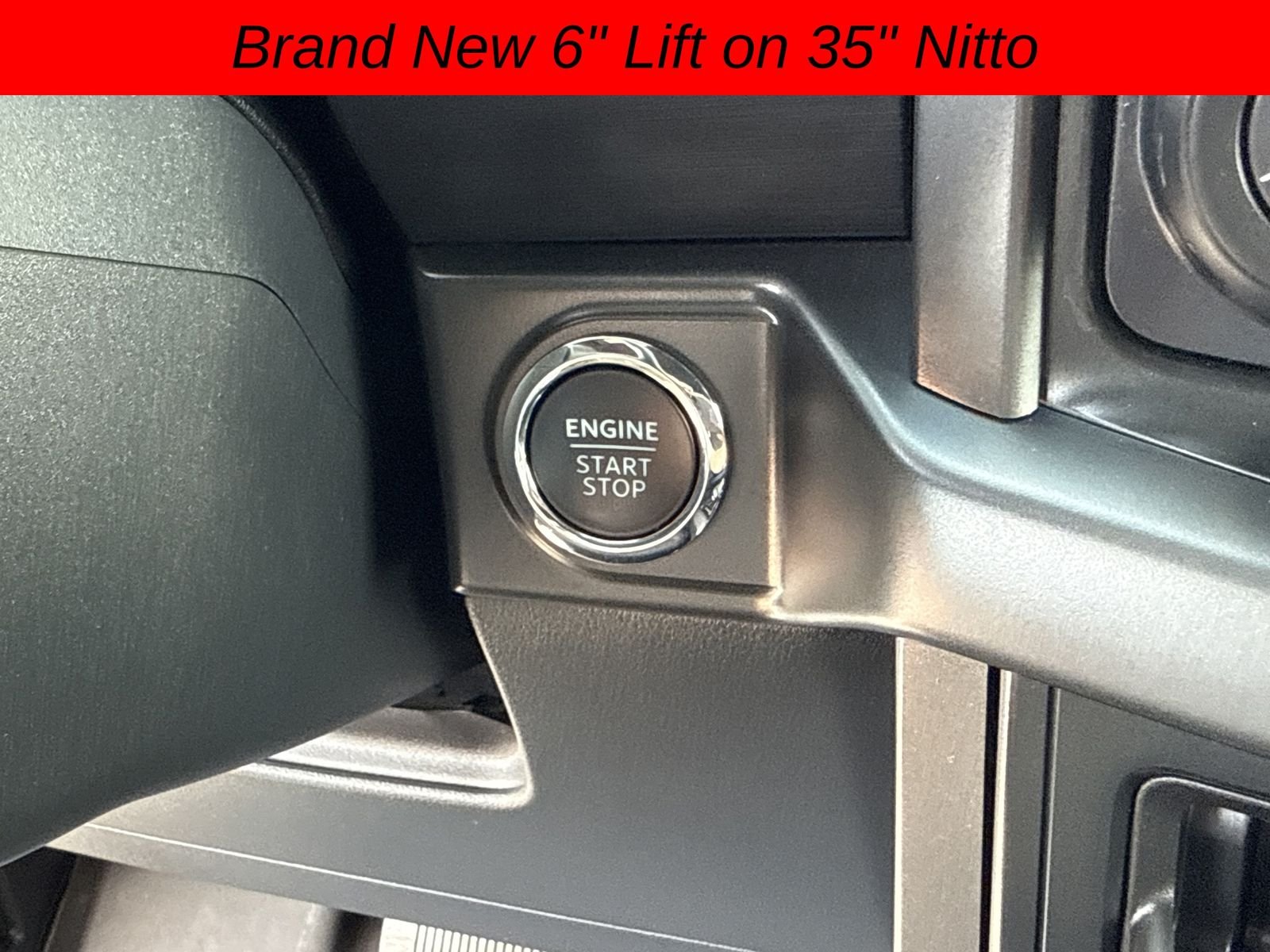Used 2024 Oxford White Ford XLT image 33
