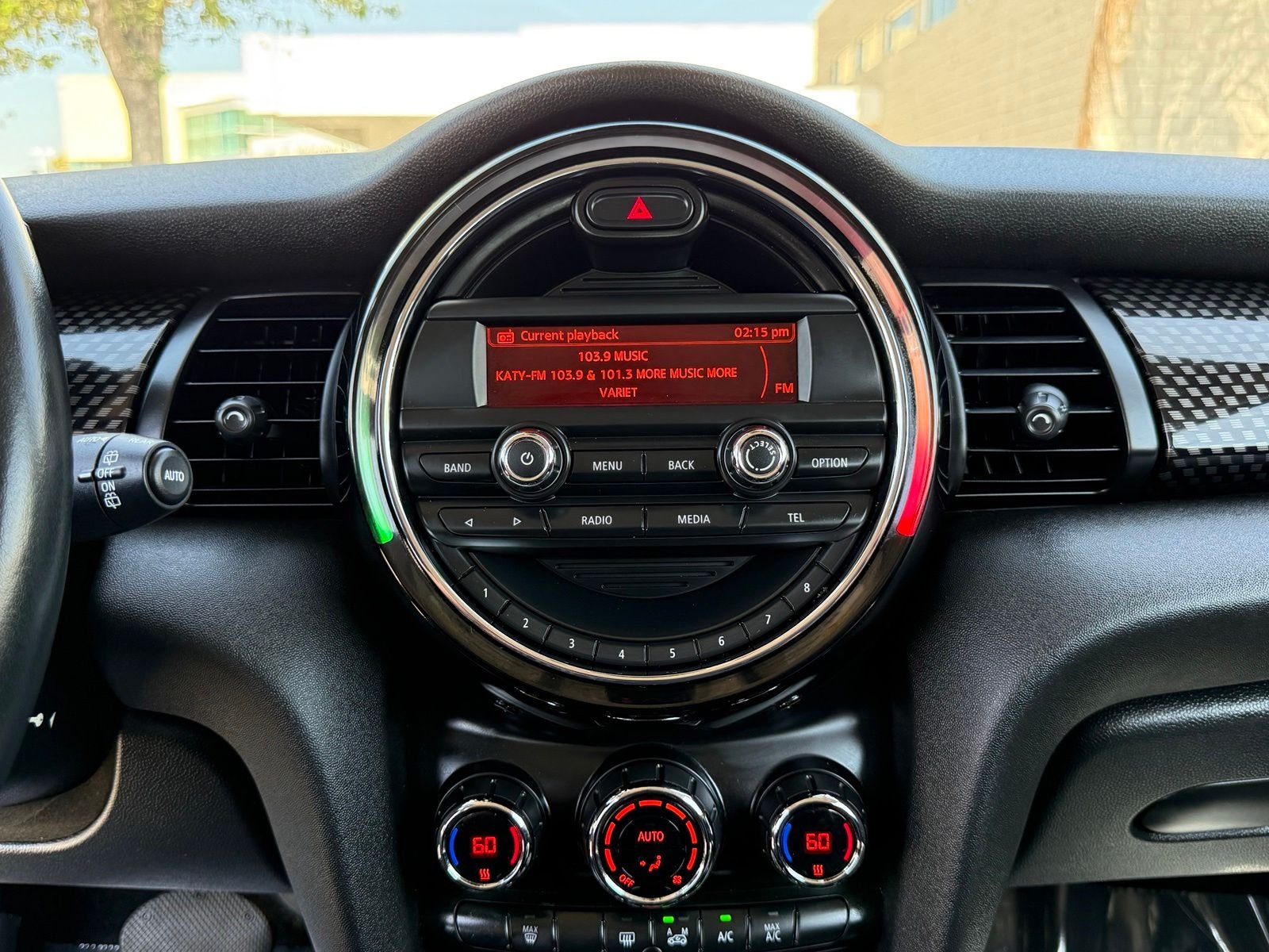 Used 2016 Blue MINI Base image 28