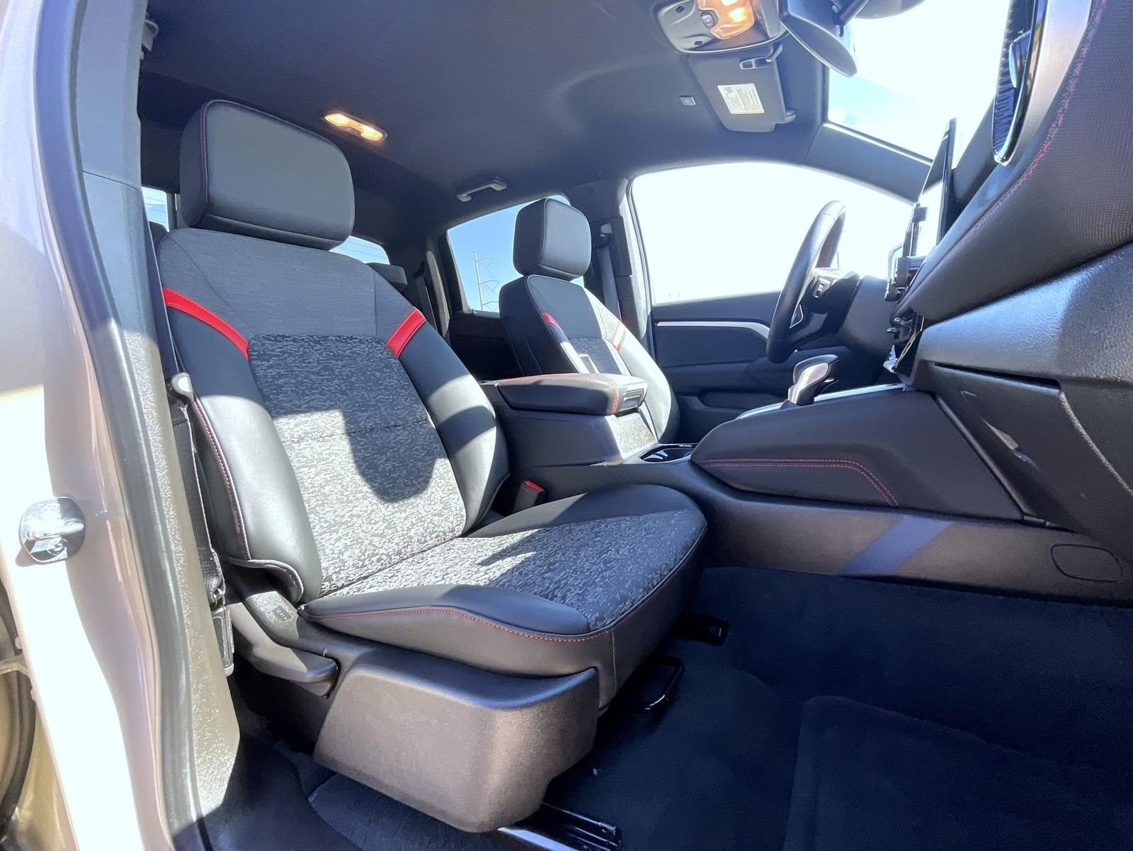 Used 2023 Beige Chevrolet Z71 image 16