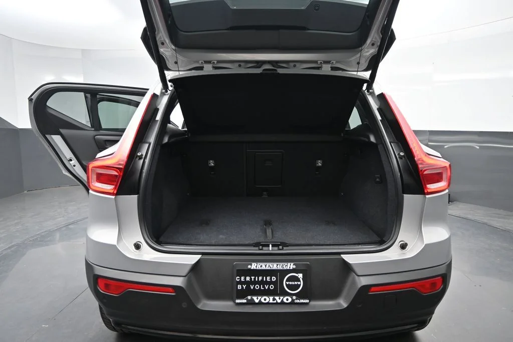 Certified Used 2023 Silver Dawn Volvo Ultimate image 18