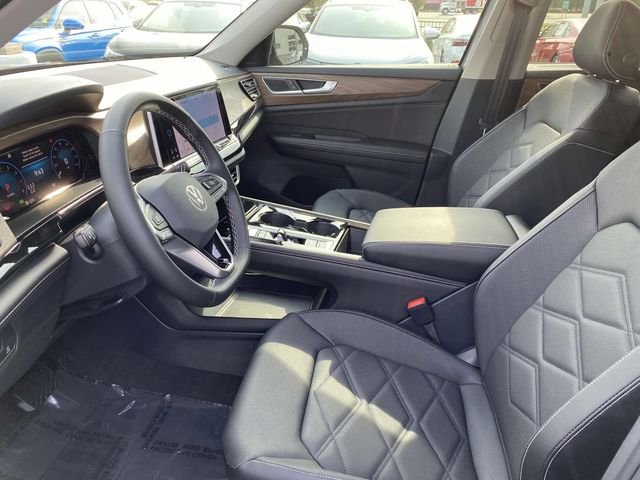 2025 Volkswagen Atlas SE w/Tech - Photo 14