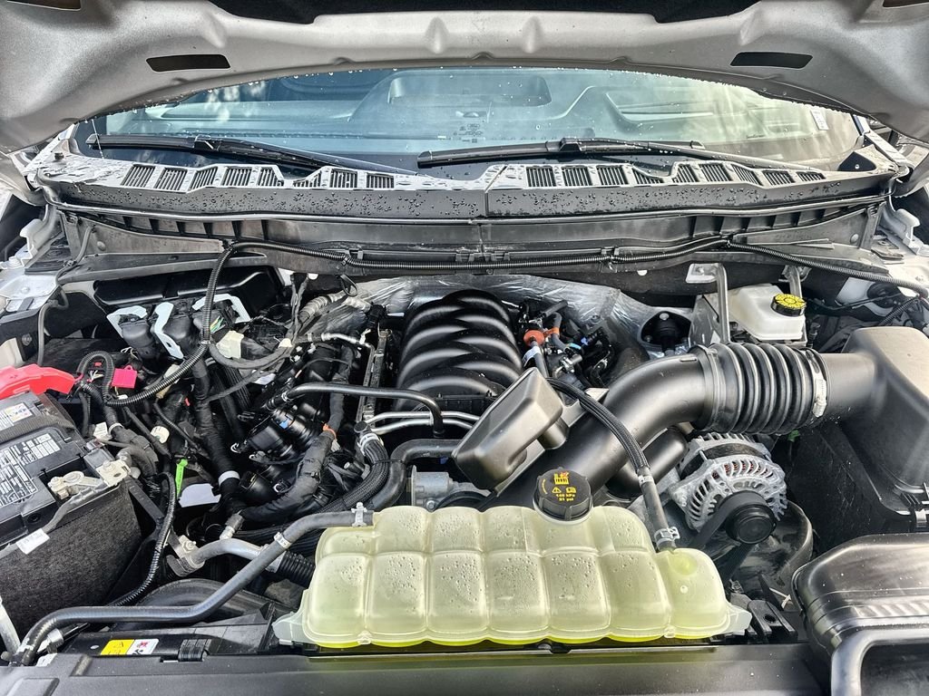 Used 2025 Silver Ford Tremor image 26