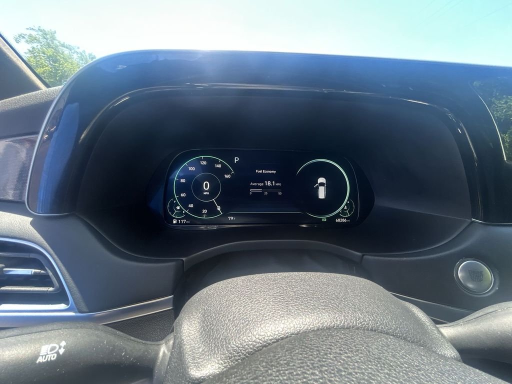 Used 2022 White Hyundai Calligraphy image 21