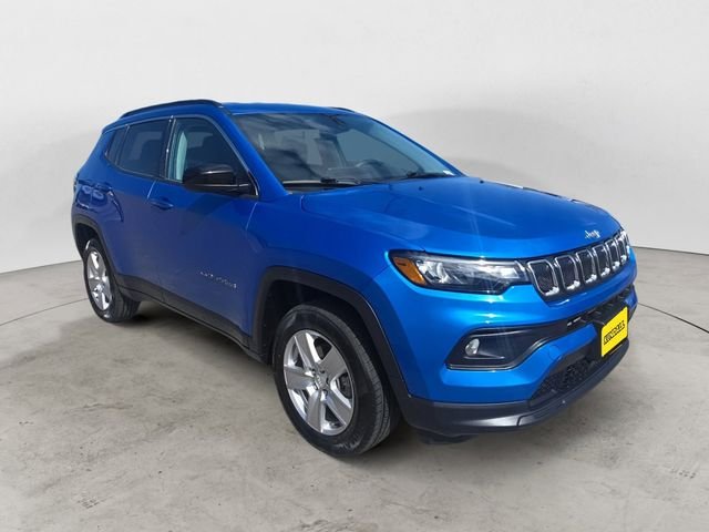 Used 2022 Blue Jeep Latitude image 7