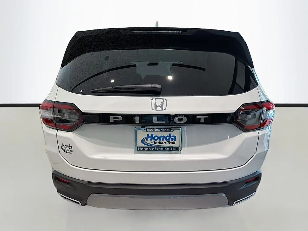 Used 2026 Solar Silver Metallic Honda EX-L image 6