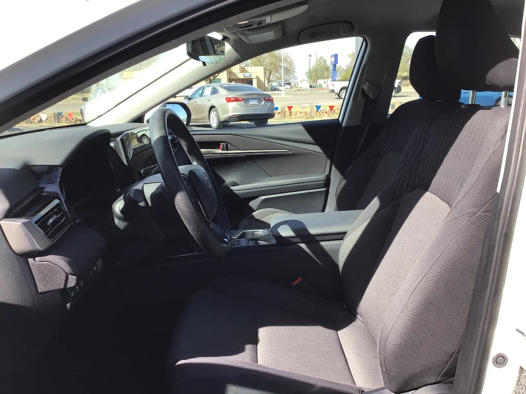 Used 2025 White Toyota LE HYBRID image 10