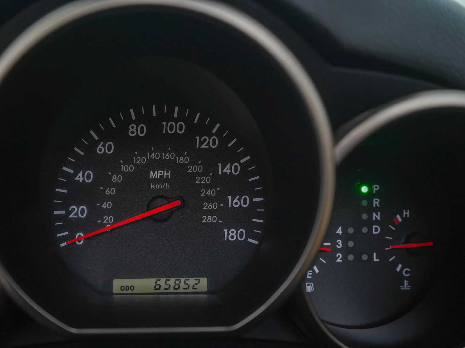 Used 2002 Silver Lexus 430 image 24