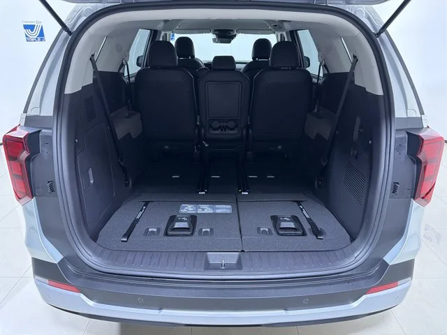 New 2027 IVORY SILVER Kia LXS image 11