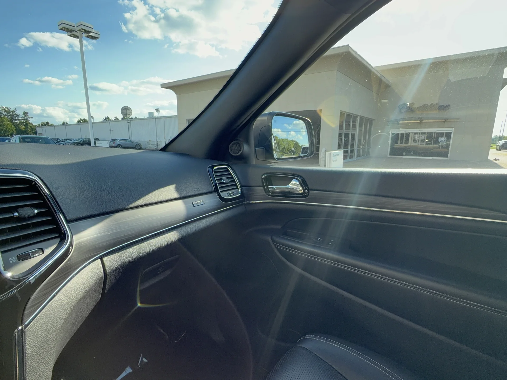 Used 2021 Granite Crystal Metallic Clear Coat Jeep 80th Anniversary Edition image 19