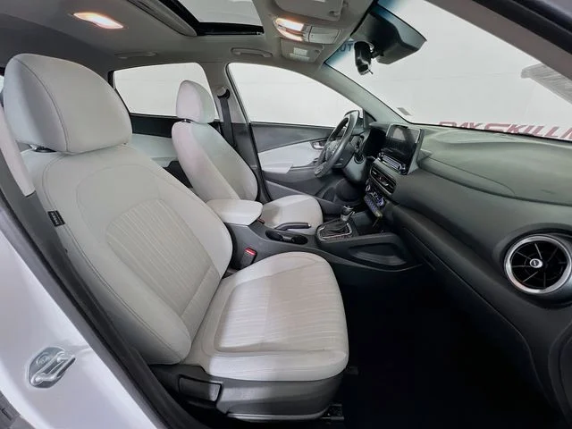 Used 2023 White Hyundai SEL image 40