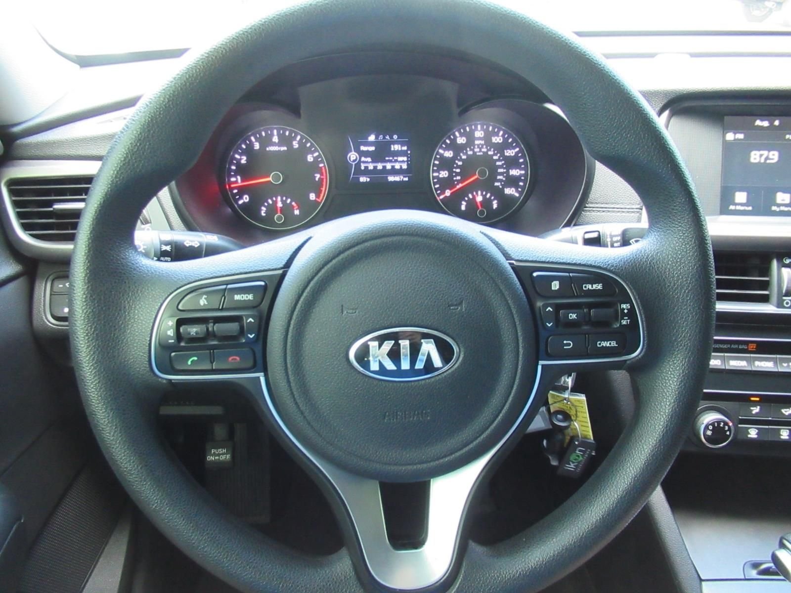 Used 2018 Silver Kia LX image 23