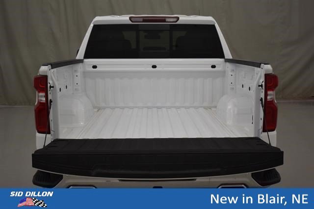 New 2026 Summit White Chevrolet LTZ image 12