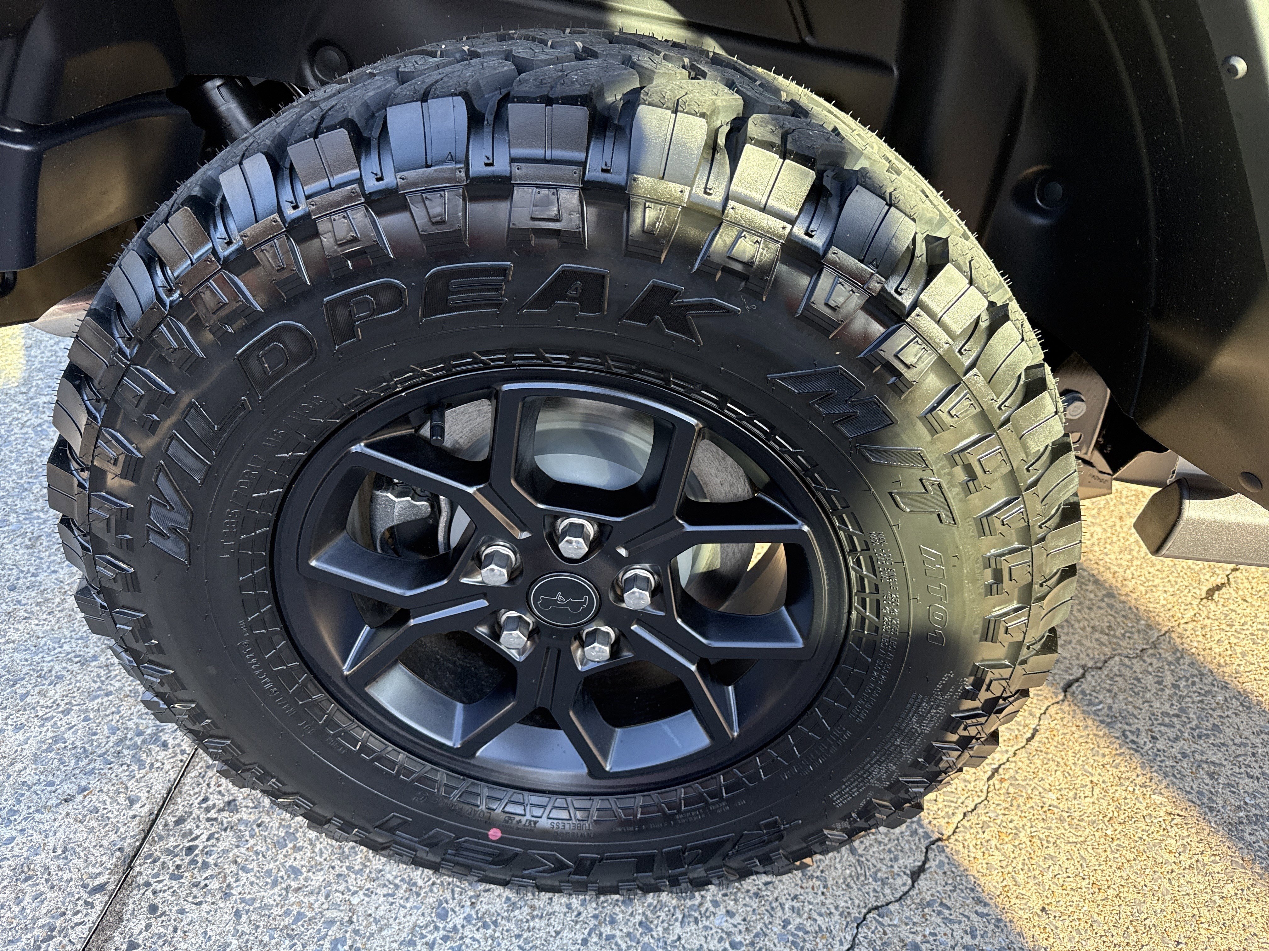 New 2026 Bright White Clear-Coat Exterior Paint Jeep Willys image 20