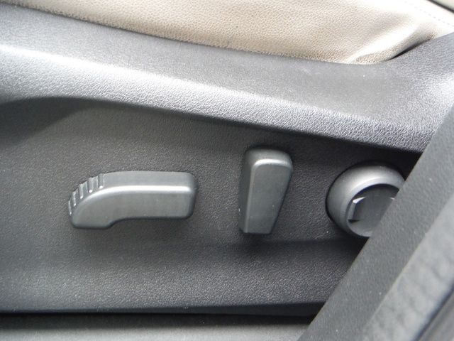 Used 2019 White Subaru Limited image 14