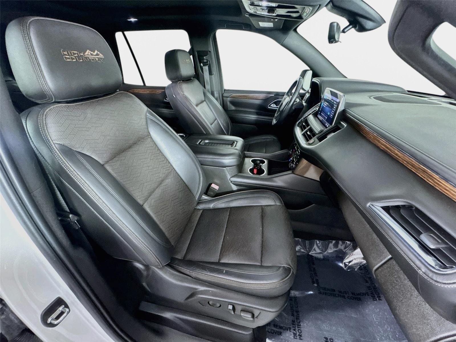 Used 2021 Iridescent Pearl Tricoat Chevrolet High Country image 30