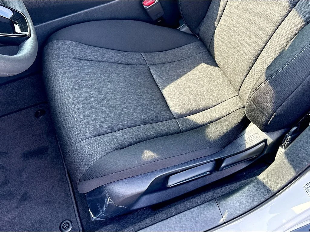 New 2026 Platinum White Pearl Honda LX image 22