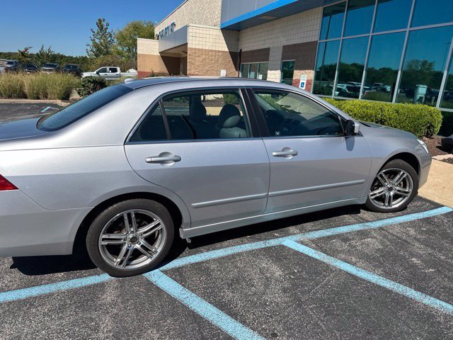 Used 2007  Honda EX-L image 7