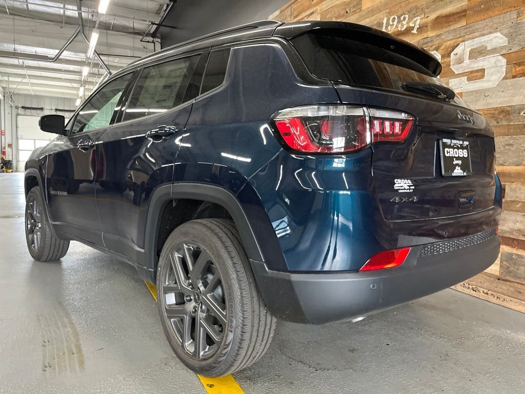 New 2026 Fathom Blue Pearl-Coat Exterior Paint Jeep Limited image 18