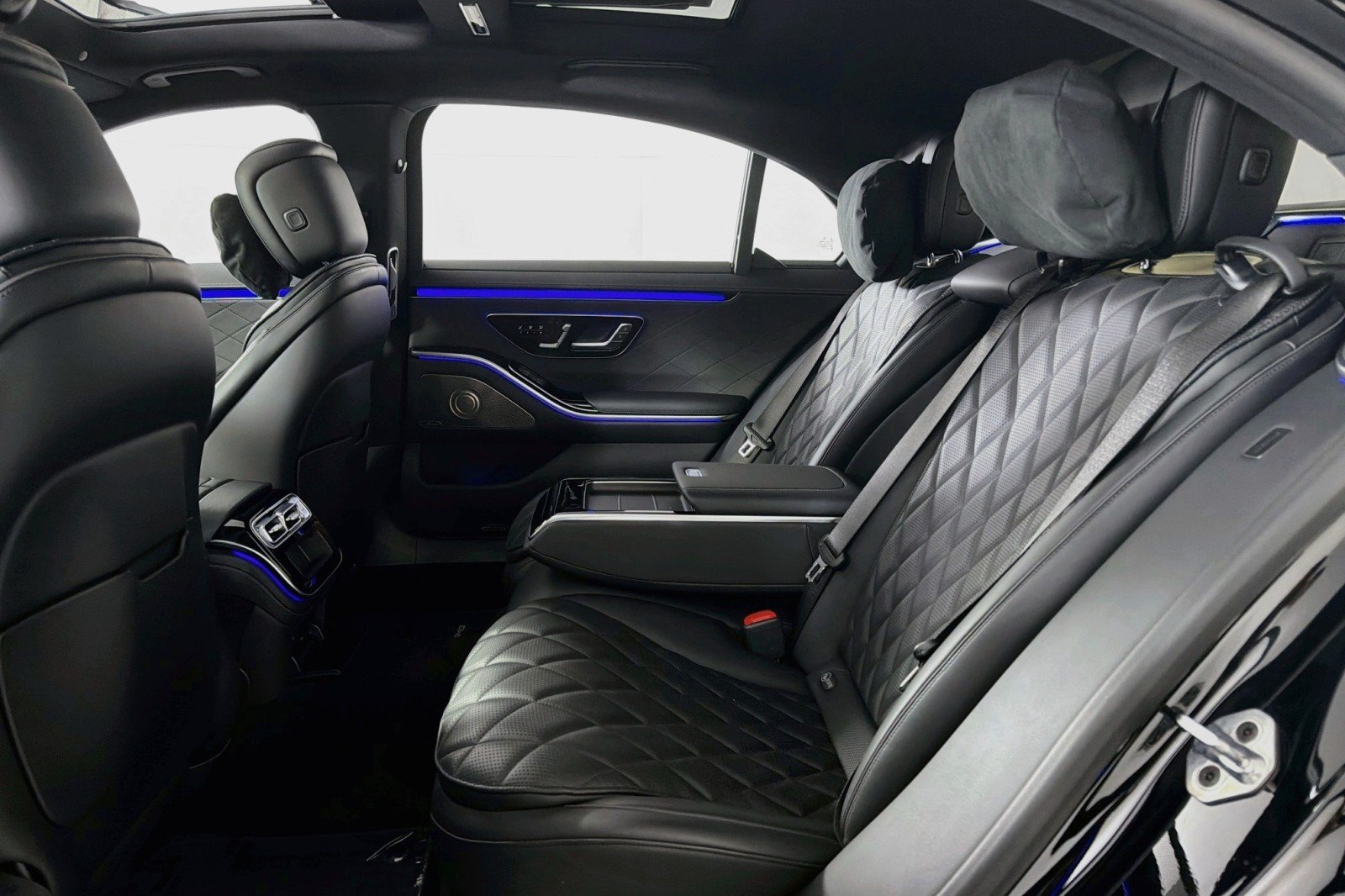 Certified Used 2022 Black Mercedes-Benz S 580 image 9