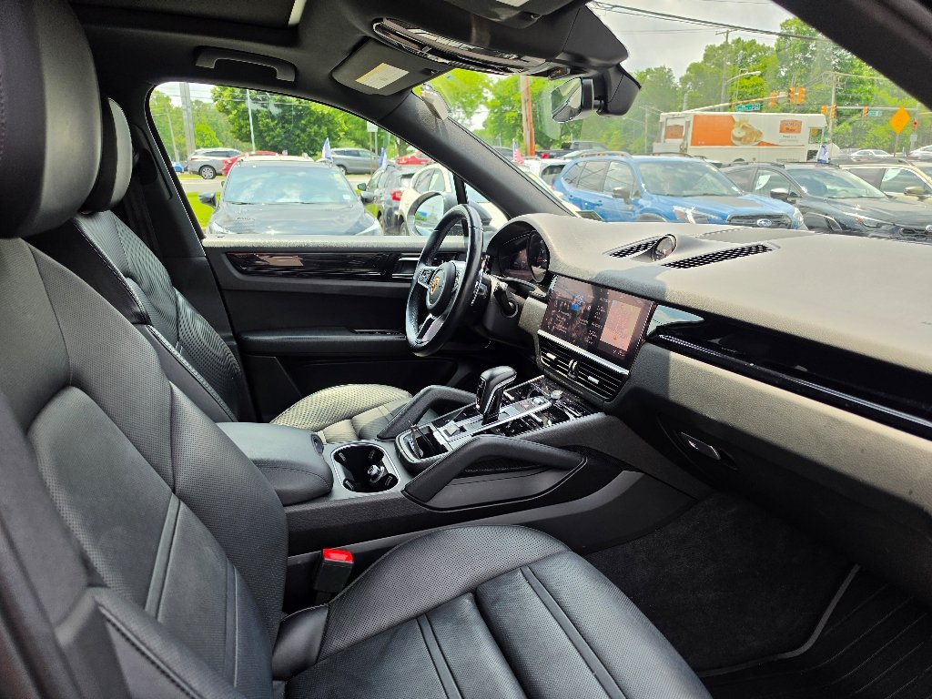 Used 2021 Gray Porsche AWD image 25