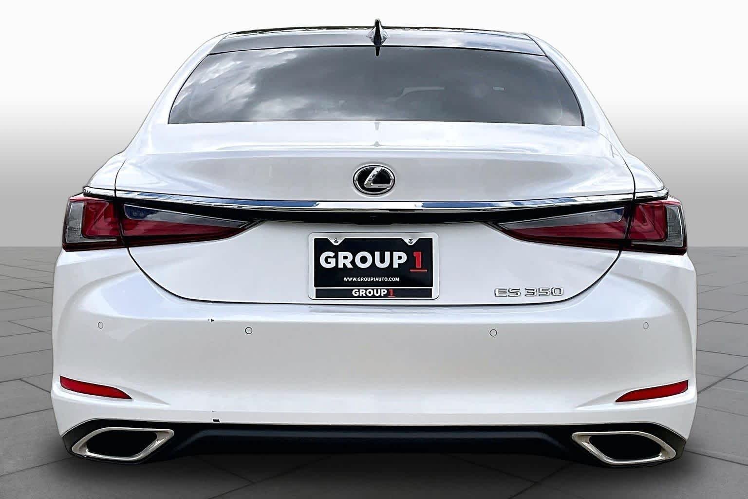 Used 2024 Eminent White Pearl Lexus  image 5